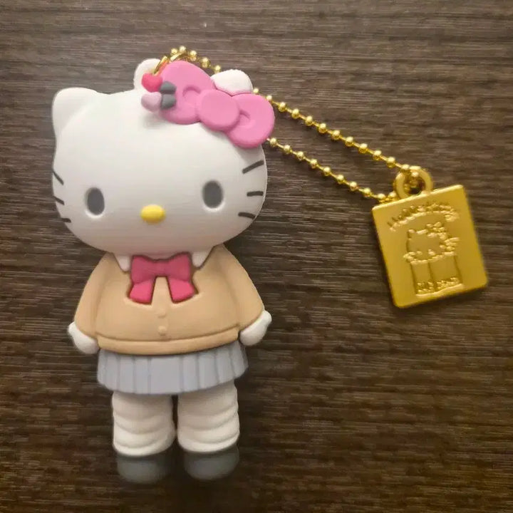 [BUNJANG] 50th Anniversary Limited Edition School Uniform Kitty Keyring / 50주년한정판 키티 키링 교복키티 (새상품)