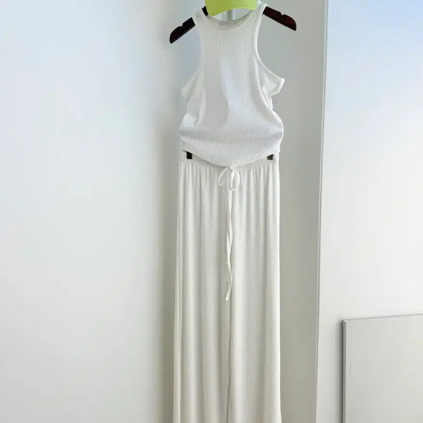 [BUNJANG] Soft Ribbed Tank Top + Pants Set - Ivory / 교신안함)소프트 골지 나시+팬츠 세트-아이보리
