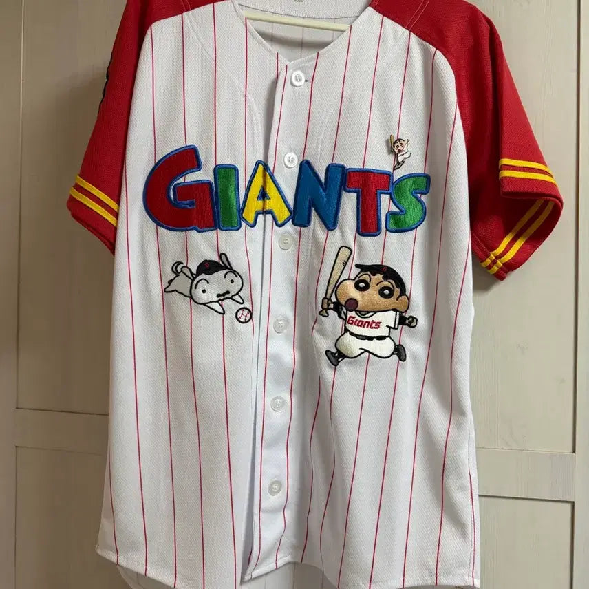 [BUNJANG] Lotte Giants Crayon Shin-chan Collaboration Jersey (Size 90) / 롯데자이언츠 짱구 콜라보 유니폼 90
