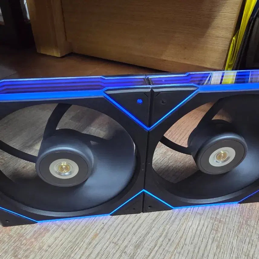 [BUNJANG] Lian Li TL140 Reverse Fan 2-Pack / 리안리 TL140 리버스 2개 묶음 판매