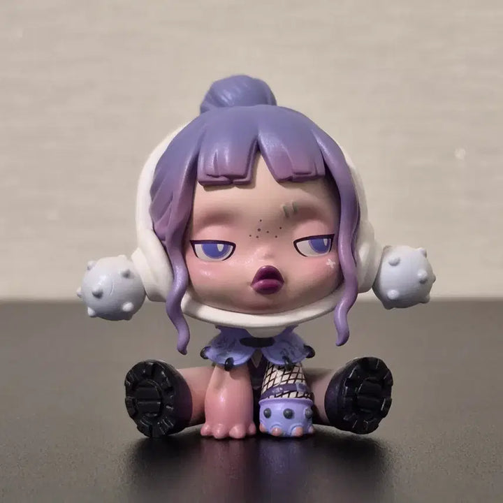 [BUNJANG] Pop Mart Skullpanda City of Night Series Bodyguard Figure / [팝마트] 7cm 스컬판다 피규어 5탄 시티오브나이트 시리즈 경호원