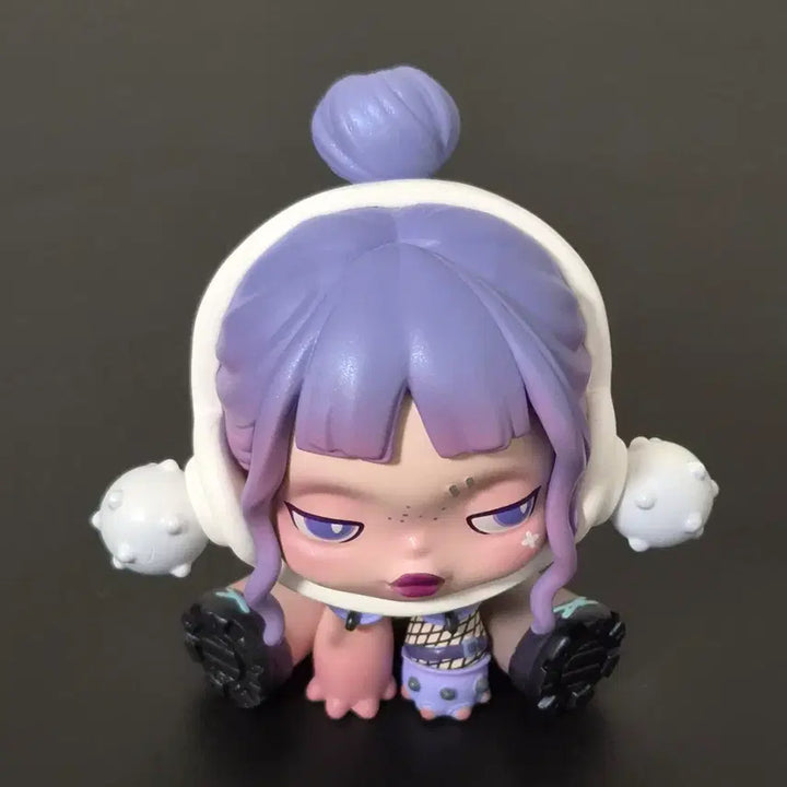 [BUNJANG] Pop Mart Skullpanda City of Night Series Bodyguard Figure / [팝마트] 7cm 스컬판다 피규어 5탄 시티오브나이트 시리즈 경호원