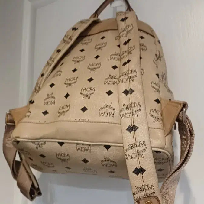 [BUNJANG] MCM Monogram Pattern Backpack / 엠시엠백팩 가로26 세로 28 폭12