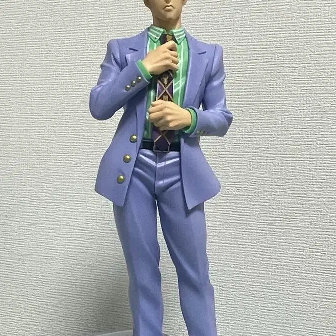 [BUNJANG] Yoshikage Kira Mometria Figure &amp; Merchandise Set / 죠죠 키라 요시카게 모메트리아 피규어&amp;굿즈