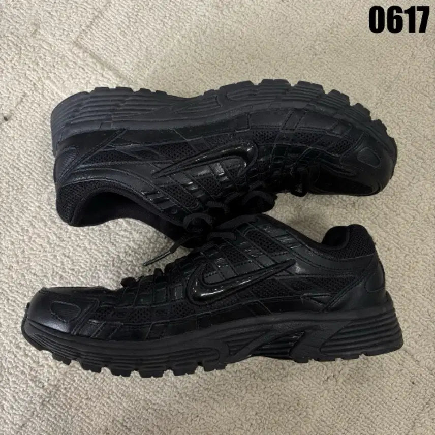 [BUNJANG] Nike 0617 Black Sneakers 260 / 나이키 0617 블랙 운동화 260