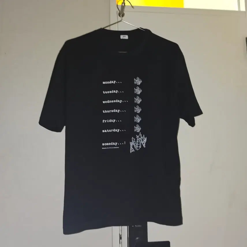 [BUNJANG] SPAO Magikarp T-Shirt XL / 스파오 잉어킹 티셔츠