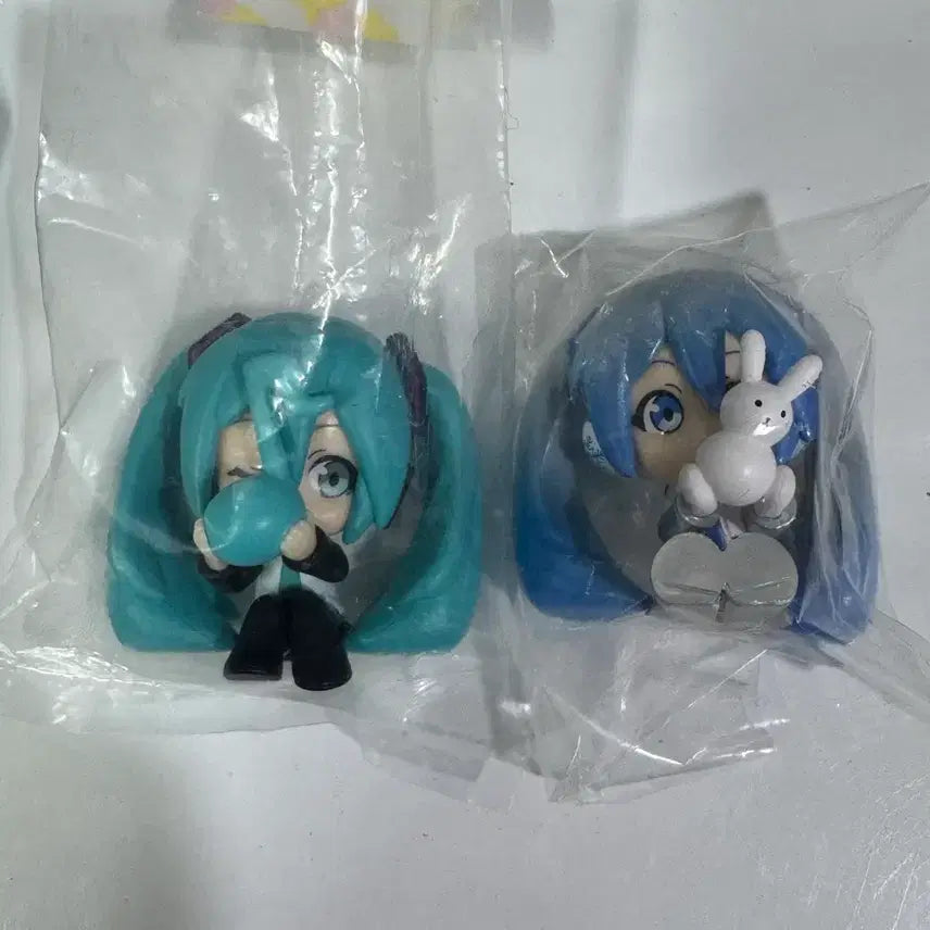 [BUNJANG] Hatsune Miku Hide and Seek Gacha Bundle (Miku, Yukimiku) / 하츠네 미쿠 숨바꼭질 가챠 (미쿠,유키미쿠 일괄)