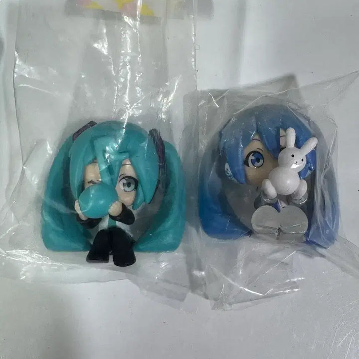 [BUNJANG] Hatsune Miku Hide and Seek Gacha Bundle (Miku, Yukimiku) / 하츠네 미쿠 숨바꼭질 가챠 (미쿠,유키미쿠 일괄)