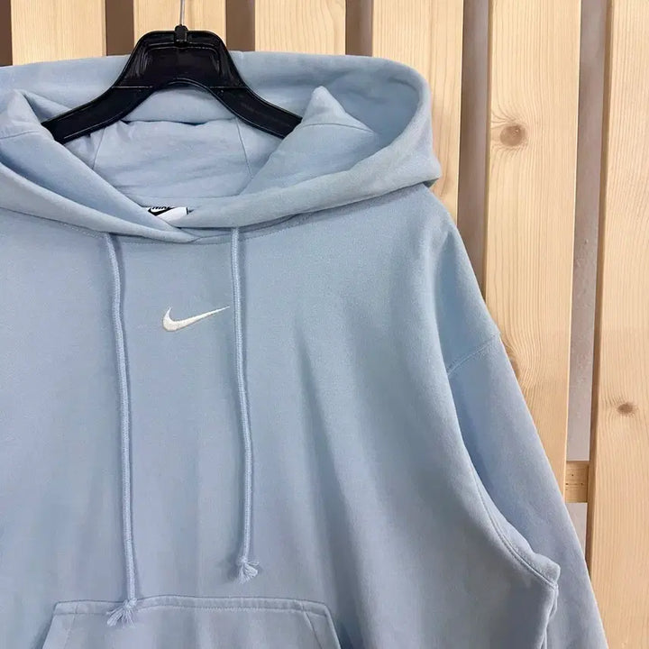 [BUNJANG] Nike Swoosh Hoodie Sky Blue / (L) 나이키 스우시 후드티 하늘색 스카이블루
