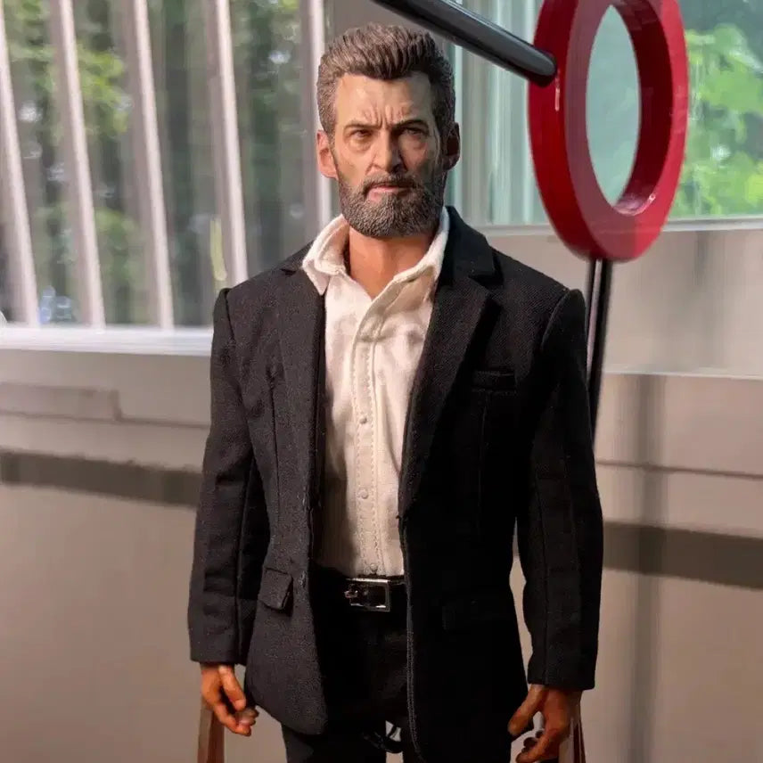 [BUNJANG] Logans (Artist: Yerim) Sculpted by Taegyun (Original) - Custom Painted John Wick Figure / (핫토이X) (예림도색) 로건 작가작 (최종가)