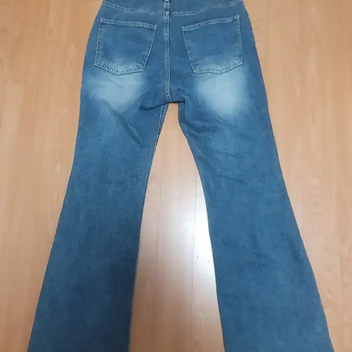 [BUNJANG] Bido Flare Jeans (Medium Wash, Size M) / [새상품] 바이도 플레어진
