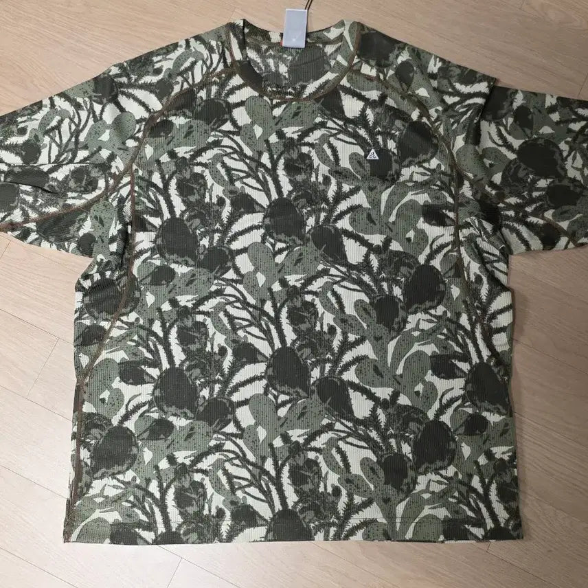 [BUNJANG] Nike ACG Dri-FIT ADV Short Sleeve Top Light Khaki Cargo XL-Tall / 나이키 ACG 드라이핏 ADV 숏슬리브 탑 라이트 카키 카고