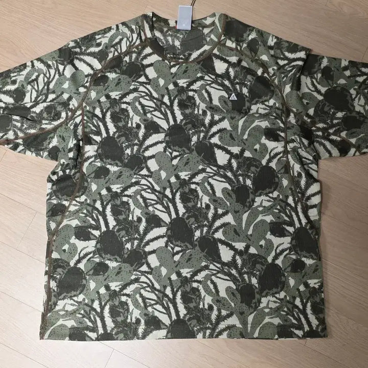 [BUNJANG] Nike ACG Dri-FIT ADV Short Sleeve Top Light Khaki Cargo XL-Tall / 나이키 ACG 드라이핏 ADV 숏슬리브 탑 라이트 카키 카고