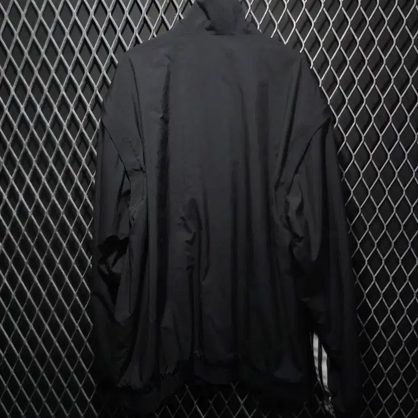 [BUNJANG] Adidas Windbreaker Jacket (M) / 아디다스 바람막이 M