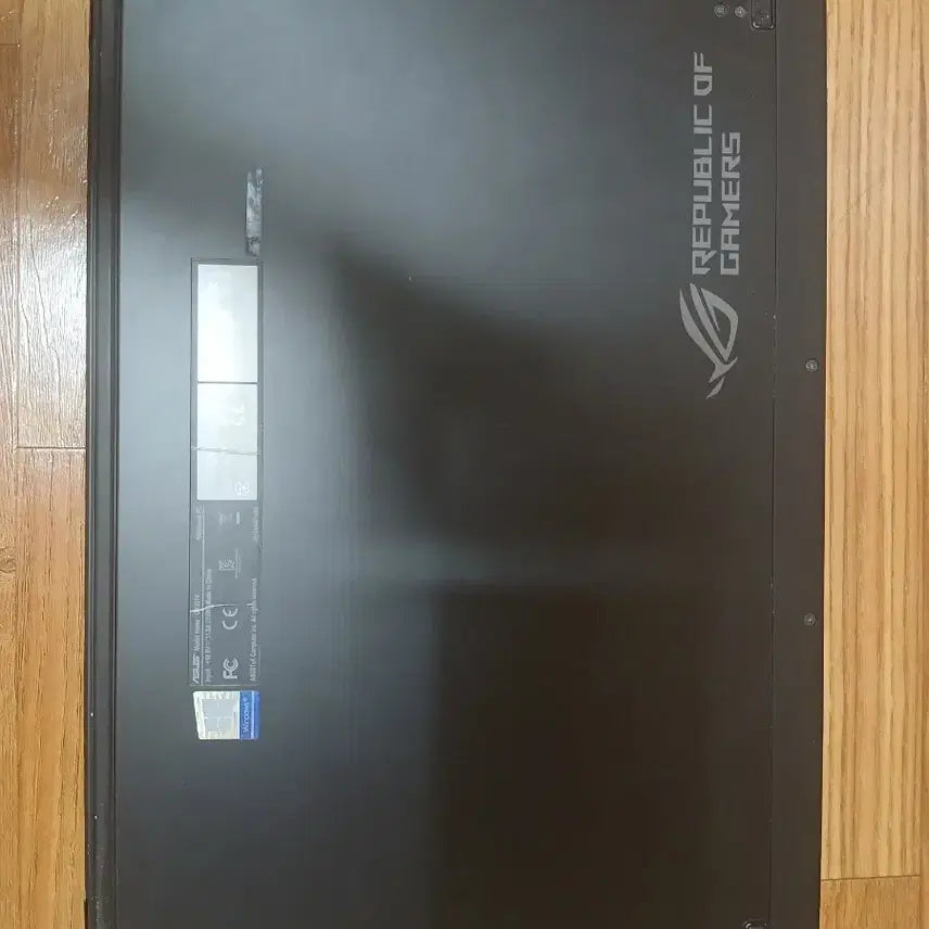 [SOLD OUT] asus 제피러스 gx501v, gtx1080 maxq,정상부팅 부품용