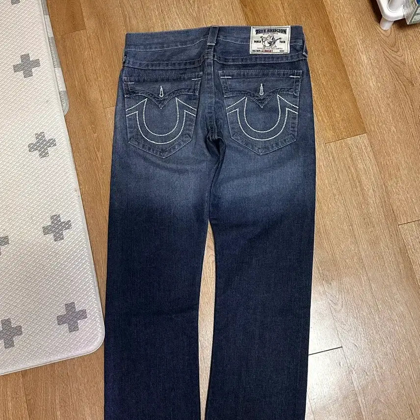 [BUNJANG] True Religion World Tour Straight Denim Pants (Size 31) / 트루릴리전 월드투어 스트레이트 데님 팬츠 31 / Made in USA