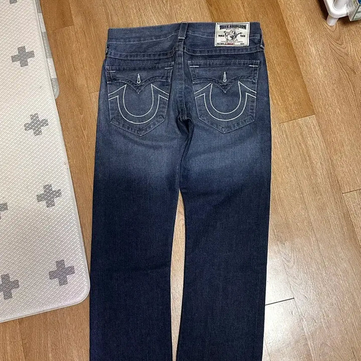 [BUNJANG] True Religion World Tour Straight Denim Pants (Size 31) / 트루릴리전 월드투어 스트레이트 데님 팬츠 31 / Made in USA