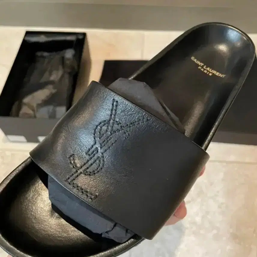 [BUNJANG] Saint Laurent (YSL) Embroidered Leather Slides / 생로랑 세인트로랑 YSL 자수 가죽 레더 슬리퍼 샌들 블랙