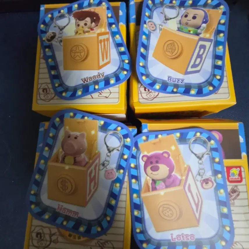 [BUNJANG] Toy Story Random Keychain Set - Woody, Buzz, Hamm, Lotso / 토이스토리 랜덤 키링 4종