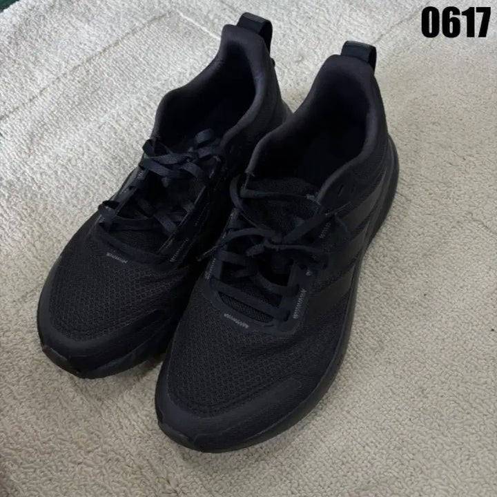 [BUNJANG] Adidas Running Shoes Black Size 255 / 아디다스 러닝화 블랙 255