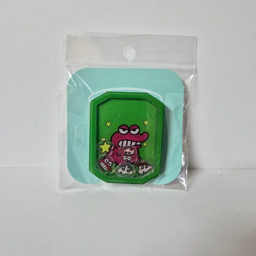 [BUNJANG] Crayon Shin-chan Choco-bi Shaker Grip Tok / 짱구 초코비 쉐이커 그립톡