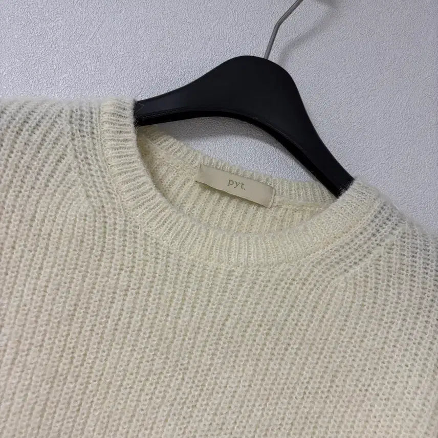 [BUNJANG] Pretty Young Thing Short Sleeve Knit / 프리티영띵 반팔 니트