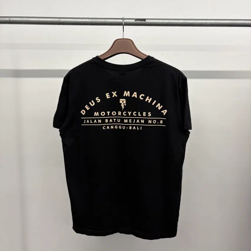 [BUNJANG] Deus Ex Machina Shin-Chan Pocket Short Sleeve T-Shirt / (100-105) 남성용 데우스 창구 짱구 서프 포켓 반팔티 티셔츠