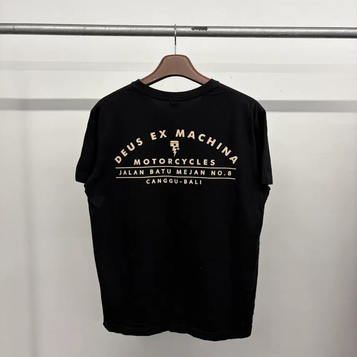 [BUNJANG] Deus Ex Machina Shin-Chan Pocket Short Sleeve T-Shirt / (100-105) 남성용 데우스 창구 짱구 서프 포켓 반팔티 티셔츠