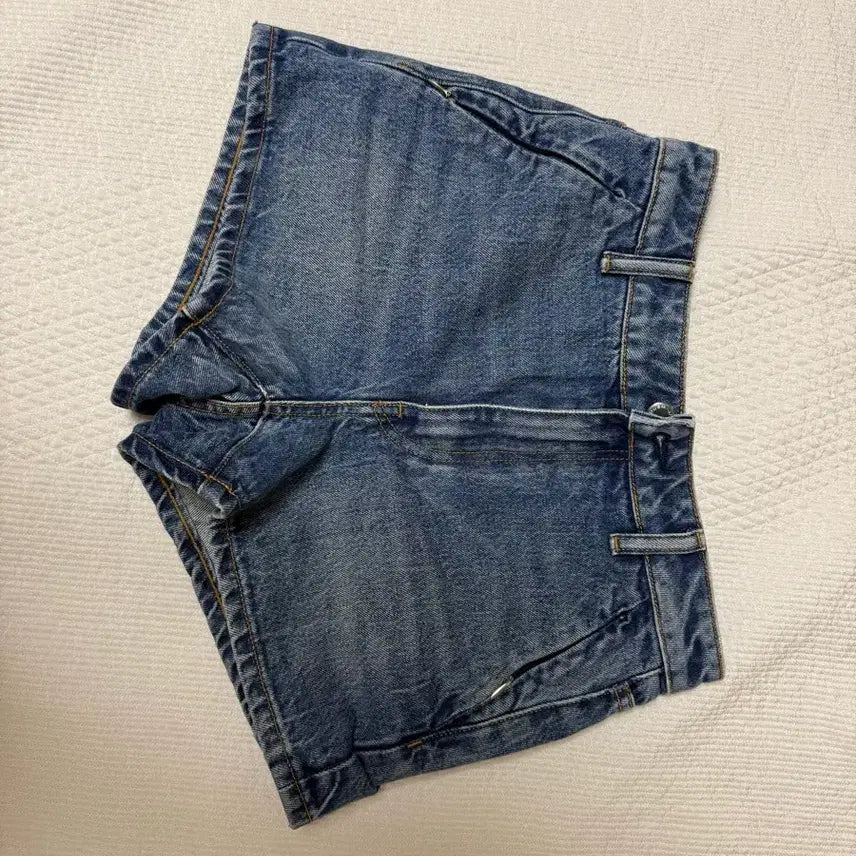 [BUNJANG] Alexander Wang Shorty High Rise Denim Shorts / 알렉산더왕 쇼티 하이 라이즈 쇼츠 데님