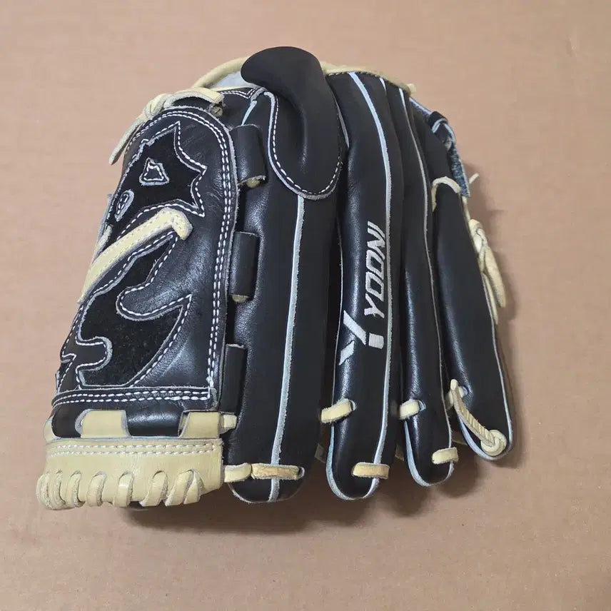 [BUNJANG] Uni Entry Yoonsungbin Model Baseball Glove / 유니 엔트리 윤성빈 모델