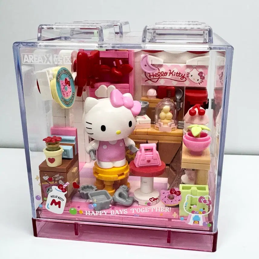 [BUNJANG] Sanrio Hello Kitty Dream Dessert House LEGO Set / 산리오 헬로키티 레고 양도 헬로키디 드림 디저트 하우스