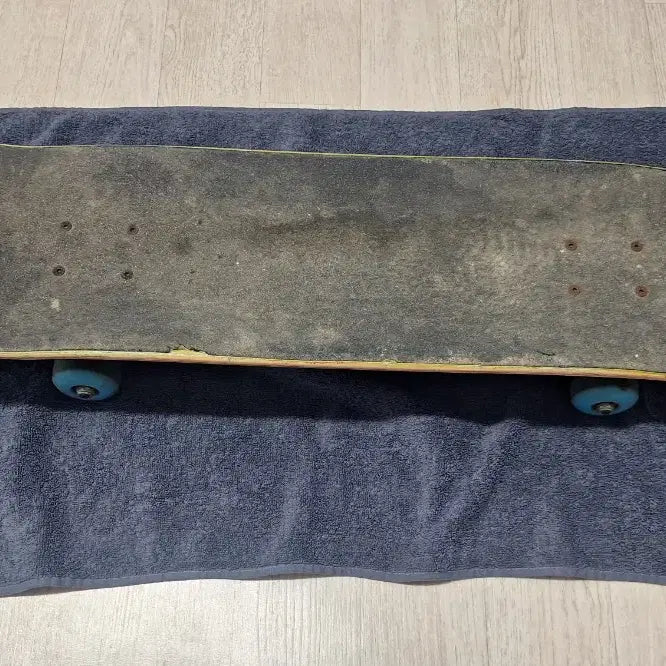 [BUNJANG] Tusa Skateboard Blank 7.75" (Green) - Custom Decorated Deck with Monopatin Wheels / 투사 스케이트보드(뒷면 꾸밈+휠 교체함)