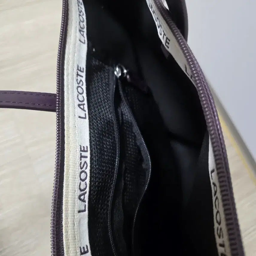 [BUNJANG] Lacoste Shoulder Bag / 라코스테숄더백