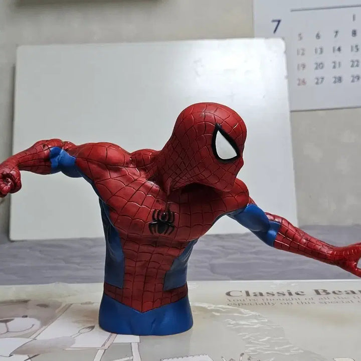 [BUNJANG] Diamond Select Toys Marvel Comics Spider-Man Monogram Vinyl Bust Coin Bank / 스파이더맨 피규어 흉상(저금통)