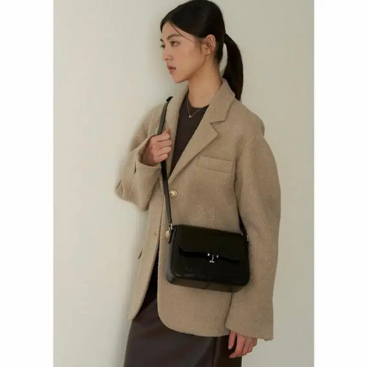 [BUNJANG] Demeriel Tilda Flap Bag Black Leather / 드메리엘 틸다 플랩백 블랙