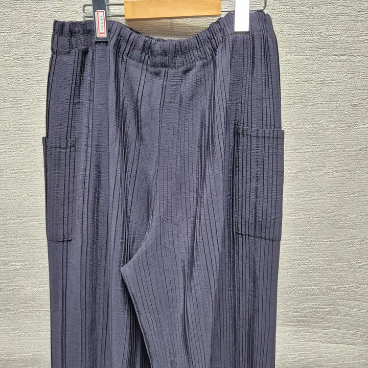 [SOLD OUT] 아260 플리츠 포켓 팬츠