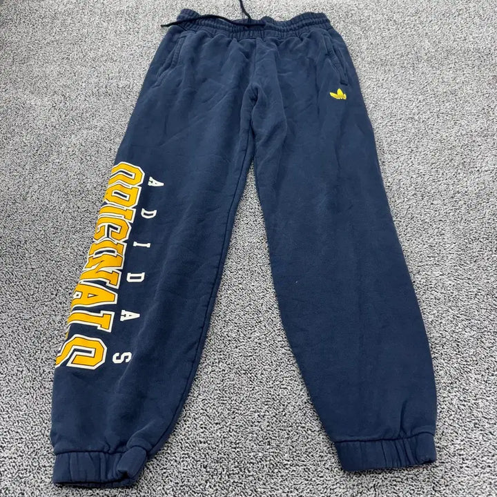 [BUNJANG] Adidas Originals Navy Training Pants L / 아디다스 오리지널스 네이비 트레이닝 팬츠 L