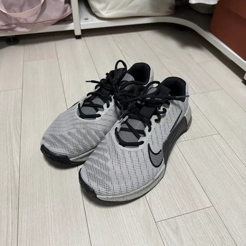 [BUNJANG] Nike Metcon 9 Light Iron Ore (265) / 나이키 메트콘 9 라이트 아이언 오어 / 265