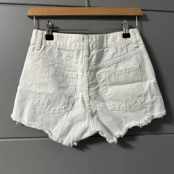 [BUNJANG] Ribontai Blue Bear White Short Pants S / 리본타이 블루베어 화이트 숏팬츠 S