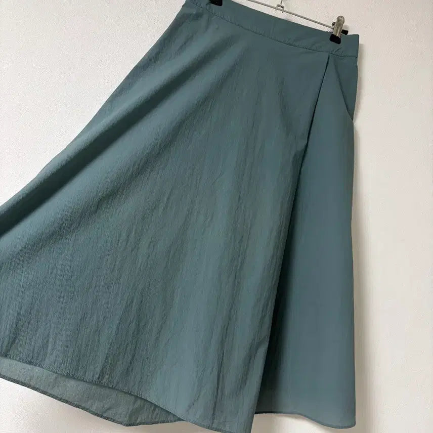 [BUNJANG] So Wool Nylon Skirt / So wool 쏘울 나일론 스커트