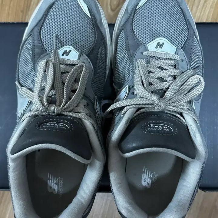 [BUNJANG] New Balance 2002R Premium Vintage Grey Sneakers / 뉴발란스 2002r 프리미엄 빈티지 그레이