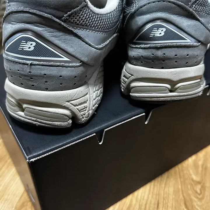 [BUNJANG] New Balance 2002R Premium Vintage Grey Sneakers / 뉴발란스 2002r 프리미엄 빈티지 그레이