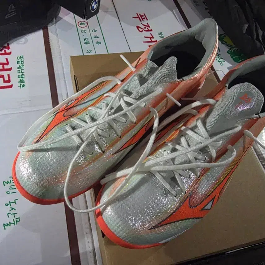 [BUNJANG] Mizuno Soccer Cleats 250mm Orange White / 미즈노 축구화 250mm 오렌지 화이트
