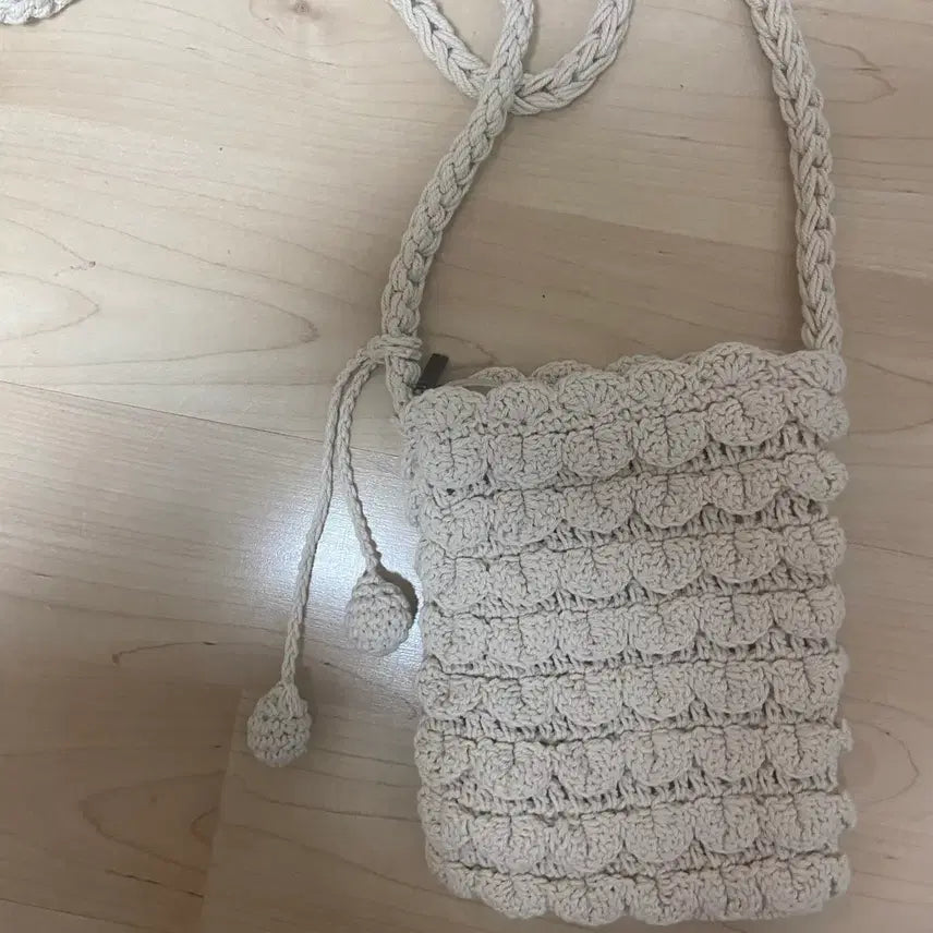 [BUNJANG] Beige Knit Crochet Shoulder Bag / 니트 크로셰 숄더백 베이지