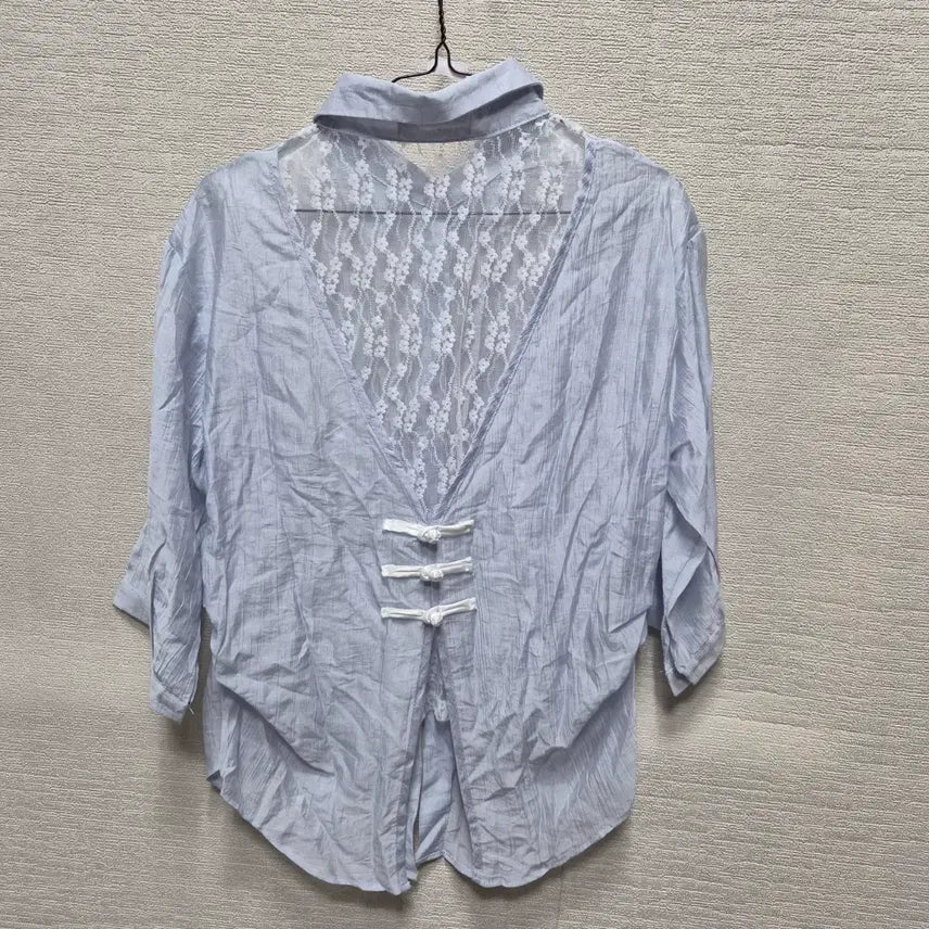 [BUNJANG] Sky Blue Lace Shirt (Size L) / 아264 레이스 셔츠