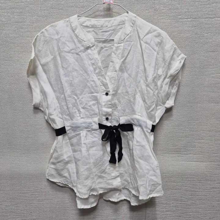 [BUNJANG] White Ribbon Blouse with Frill Sleeves / 아265 리본 블라우스