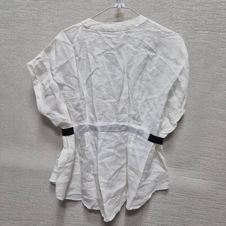 [BUNJANG] White Ribbon Blouse with Frill Sleeves / 아265 리본 블라우스