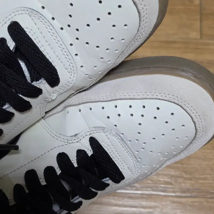 [BUNJANG] Nike Court Vision Low Sale Light Orewood Brown / (245) 나이키 코트 비전 로우 세일 라이트 오어우드 브라운