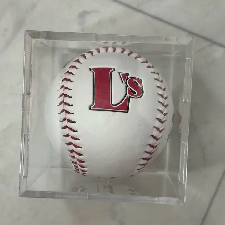 [BUNJANG] Kim Kwang-hyun Autographed Baseball / SSG랜더스 SK와이번스 김광현 기념구 친필 싸인볼 판매