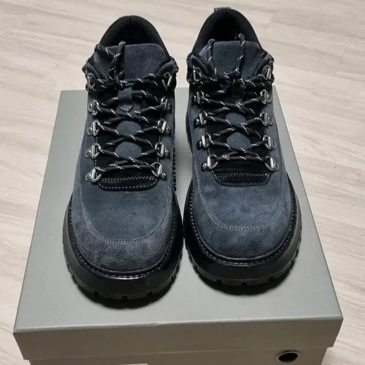 [BUNJANG] Romantic Move The Summit Mountain Boots Charcoal Size 270 / [270] 로맨틱무브 더 서밋 마운틴 부츠 차콜